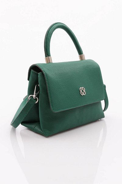 DGN 3051 Women's Flap Sleeve Bag