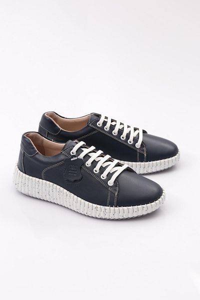 DGN P59 Women's Lace-Up Sneakers