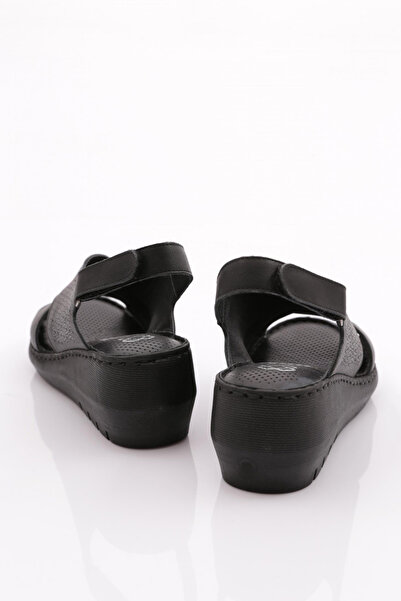 DGN Black Genuine Leather - Thick Heeled Women's Sandals 211135106