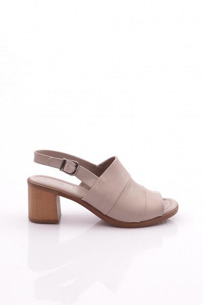 DGN Sandale de damă cu toc model argintiu 33143294