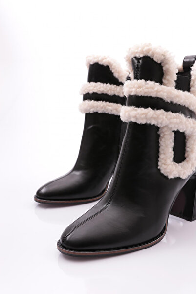 DGN Kadın Üstü Kürklü Topuklu Bot Siyah 91763236