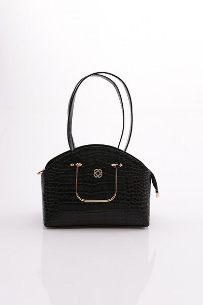 DGN Arm500 Women's Oval Bag with Metal Accessories