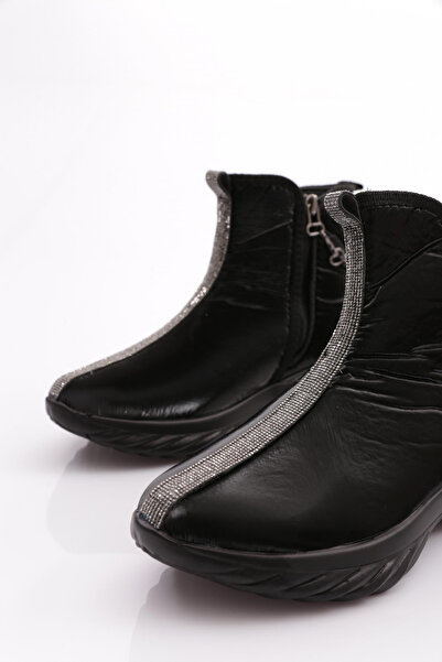 DGN 703 Kadin Taşli Bot