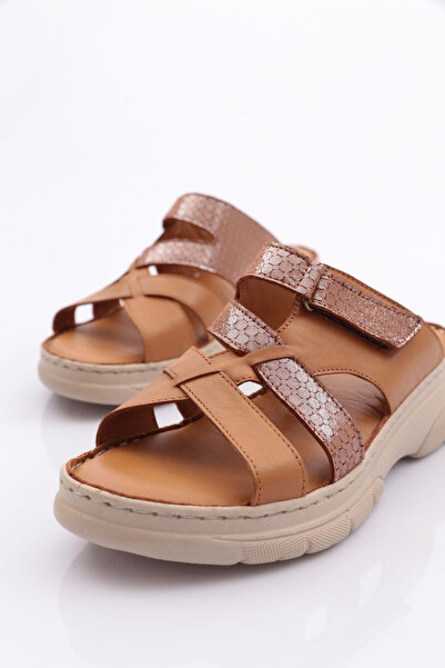 DGN Kadın Cırtlı Terlik Taba Petek 4463243