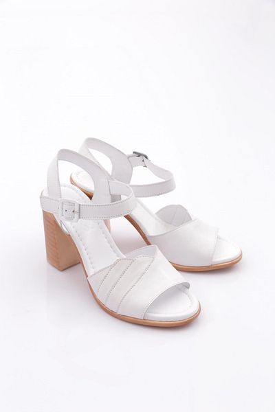 DGN 1830 Model Women's Heeled Sandals