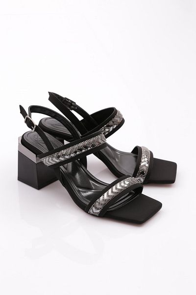 DGN 400 de pantofi cu toc pentru femei cu accesorii metalice