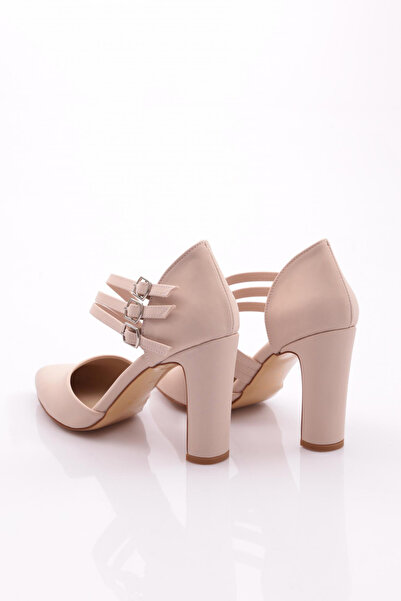 DGN Kadın Kalın Topuklu Bileği Kemerli Topuklu Ayakkabı Bej Nubuk 42933910