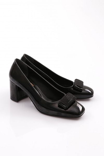 DGN Pantofi de dama din piele lacuita neagra cu toc gros - model sifonat 218122328