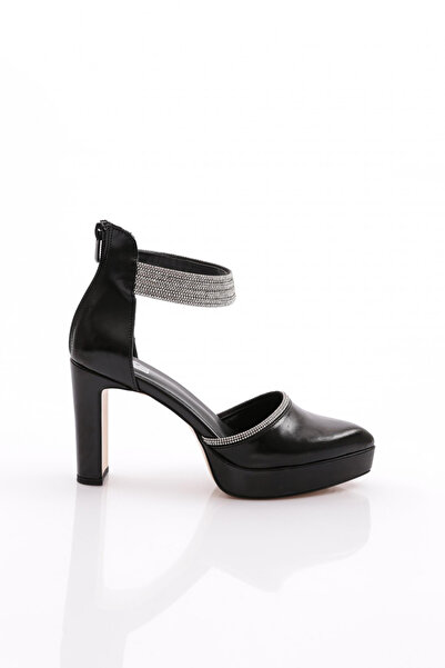 DGN Kadın Bileği Taş Işlemeli Topuklu Ayakkabı Siyah Metalik 32633910