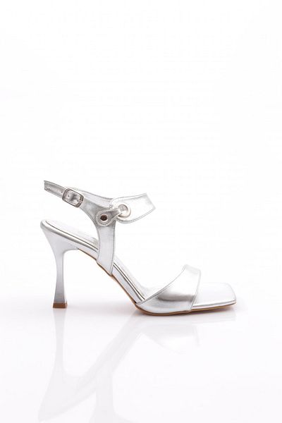 DGN 4016 Pantofi cu toc cu curea din spate