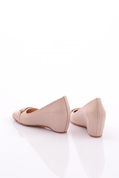 DGN Women's Metal Accessory Wedge Heeled Shoes Beige 354753539