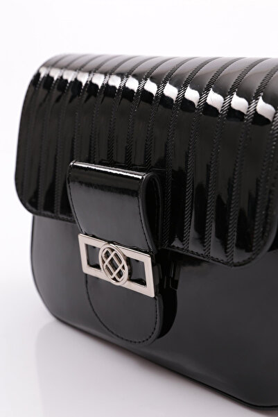 DGN Black Patent Leather Women's Bag - Chain and Shoulder Strap 411103279