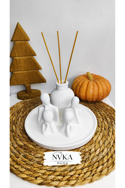 NVKA STORE Family Love (Fitilli vazo+Aile 4 lü set+20 cm Yuvarlak Sunumluk)