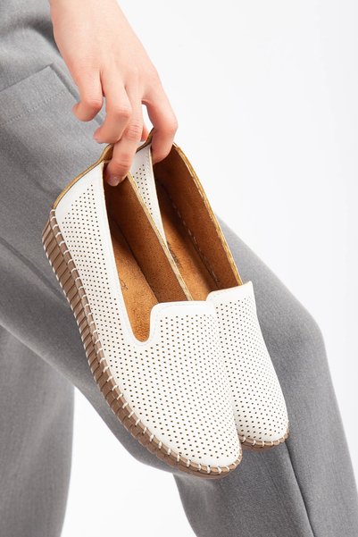 GULT Women's Daily Comfortable Shoes White