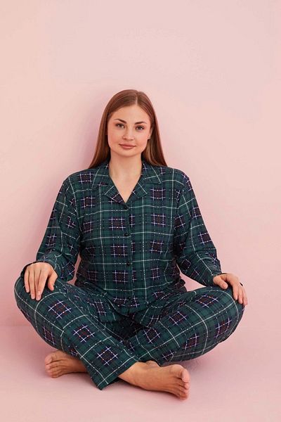wear treasure Women's Winter Plus Size Green Plaid Buttoned Long Sleeve Suede Pajama Set