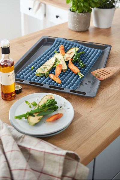 Tchibo Reusable Baking Mat, Blue