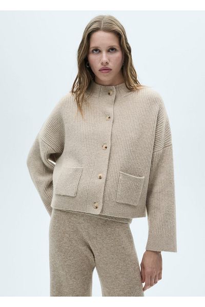 MANGO Woman Strickjacke mit Taschen