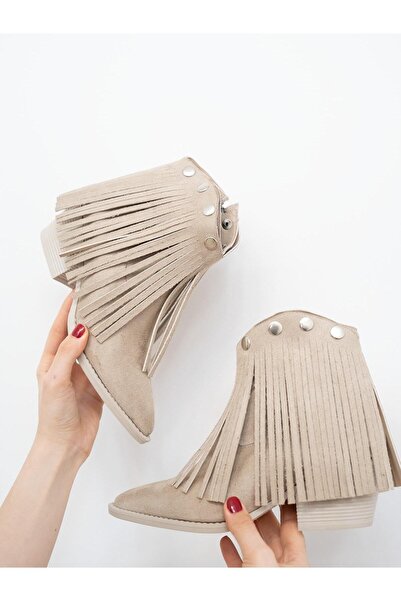 ERVANIN BUTİĞİ BEJ SÜET (BROWN) PÜSKÜL DETAY TOPUKLU BOT