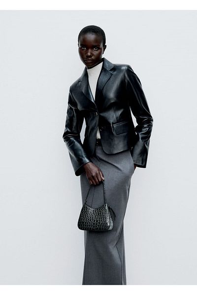 MANGO Woman Tasche in Krokodiloptik aus Lackleder