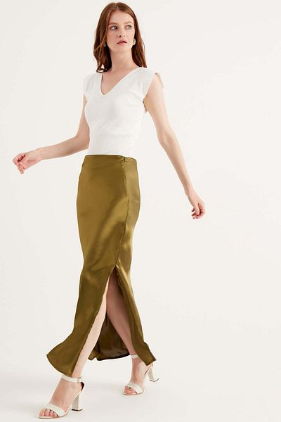 Herita Maxirock aus Satin mit Schlitz