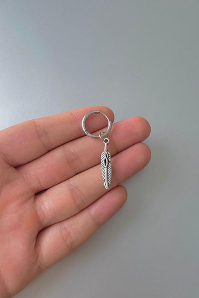 Jaida Moda Unisex Silver Dangle Feather Figure Steel Hoop Earrings