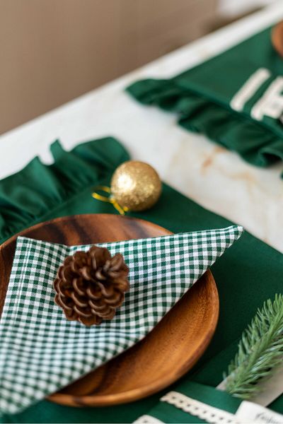 KaiHome 2 Pieces 100% Linen Fabric Checkered Green Napkin