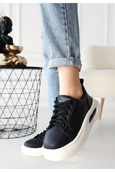 BESKAR Chris Black Leather Lace-Up Sneakers
