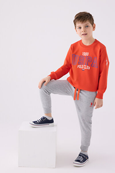 U.S. Polo Assn. ERKEK ÇOCUK MANŞETLİ PAÇA , ÜÇ İPLİK ŞARDONLU EŞOFMAN TAKIMI