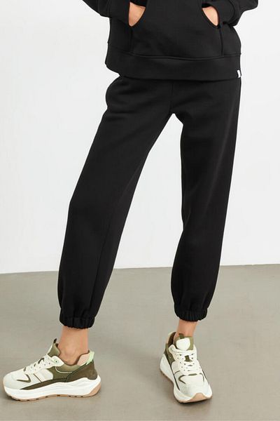 ruNadeS Women's Relax Fit Sports Sweatpants