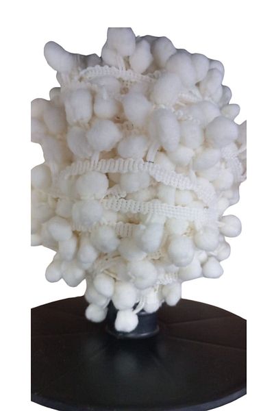Skygo Row of Pompoms 1 Meter Cream