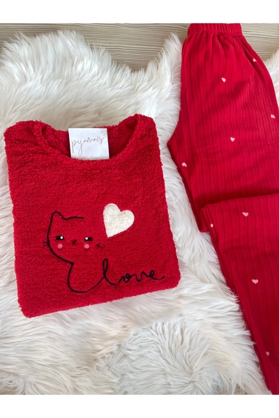 Pijamacs Kırmızı Kedi ve Kalp Desenli  Polar Pijama Takımı