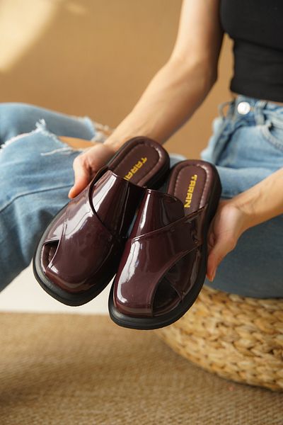 Taran Papuci eleganti pentru femei - Talpa ortopedica plat, Bronte cu detalii