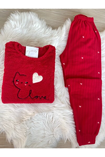 Pijamacs Kırmızı Kedi ve Kalp Desenli  Polar Pijama Takımı