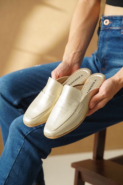 Taran Luna Ballerinas - Women's Flat Sole and Closed Toe Slippers