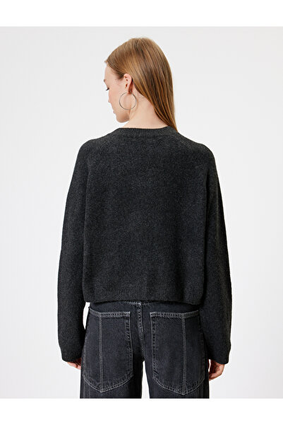 Koton Strick-Cardigan mit Rundhalsausschnitt, Knopftasche und langen Ärmeln