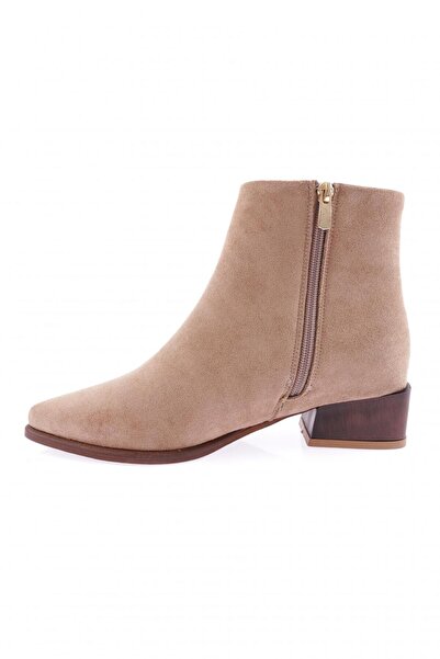 DGN Pm161-k0020 Sivri Burun Yanlari Troklu Kisa Topuk Kadin Bot