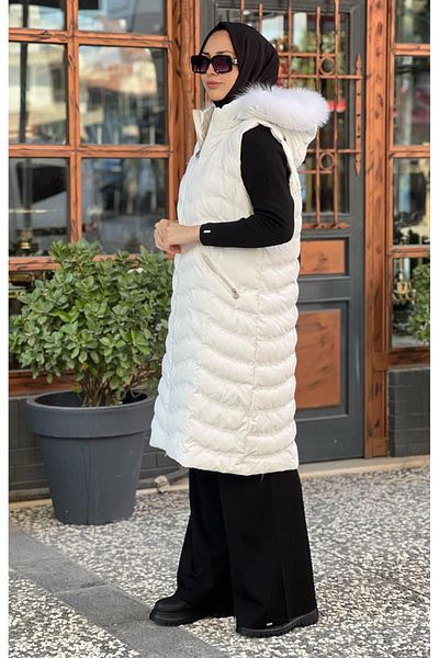 Womania Wavy Vest Vest 18250 Velvet White