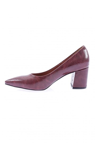 DGN Women's Pointed Toe Low-Cut Shoes Burgundy Printed Snake 49221029