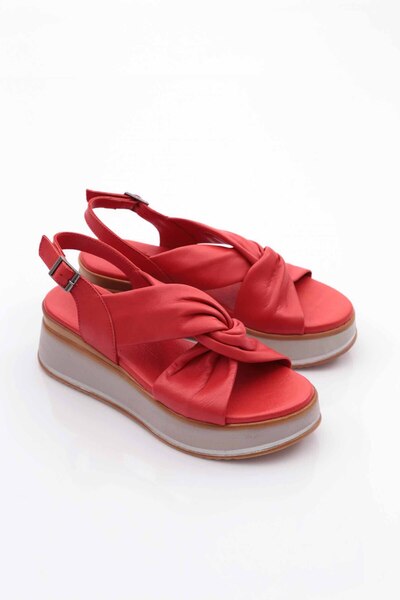 DGN Women's Leather Sandals 91135108