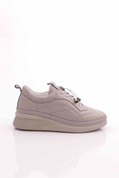DGN Women's Leather Sneaker 234351010