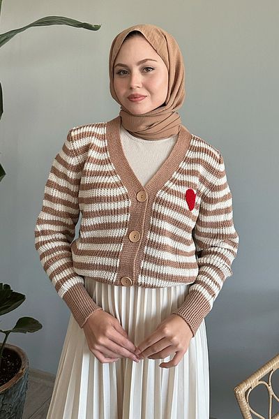 InStyle سترة تريكو الجمل مخططة على شكل قلب