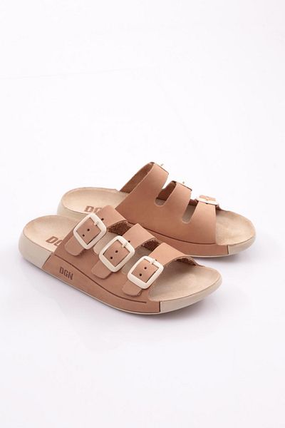 DGN Γυναικείες παντόφλες με αγκράφα Μπεζ Nubuck 263102623