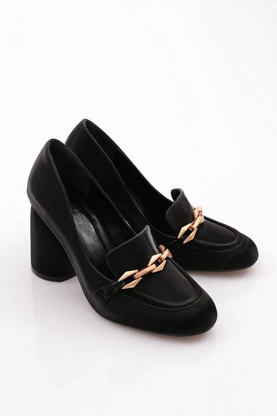 DGN 6029 Model Women's Heeled Shoes with Iron Accessories