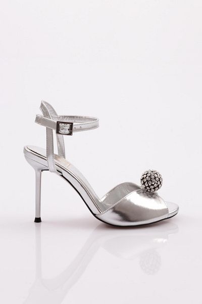 DGN 3107 Model Stone Globe Detailed Women's Heeled Shoes