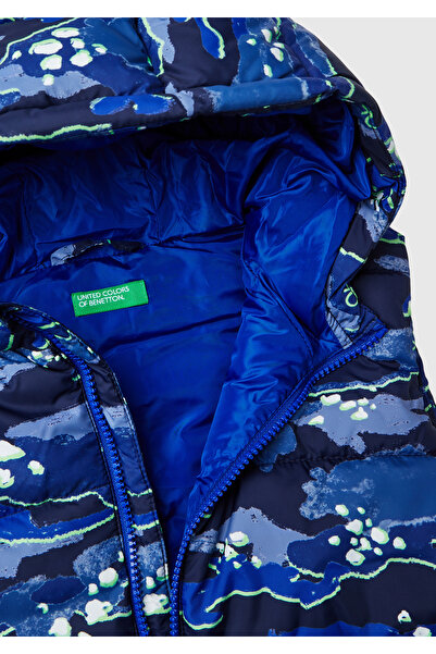 United Colors of Benetton Чоловічий дитячий синій камуфляжний жилет на блискавці з капюшоном, повністю з малюнком