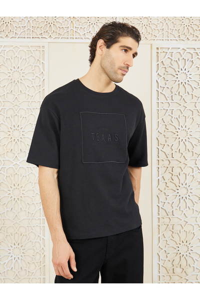 Styli Oversized Texas Thick Embroidery T-Shirt