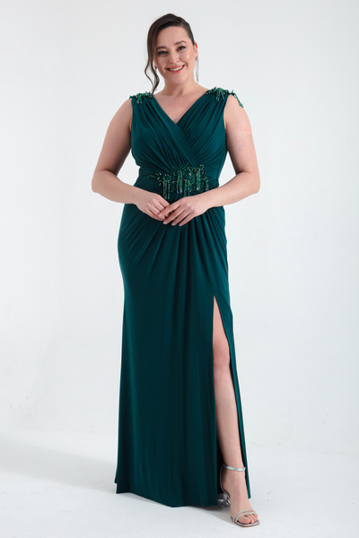 Lafaba Women's Emerald Green V-Neck Shoulders Stone Detail Large Size Long Evening Dress