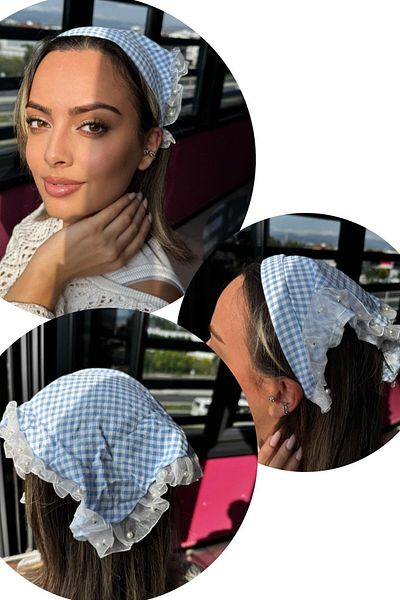 TAKIŞTIR وشاح أزرق اللون بتفاصيل تاج منقوش