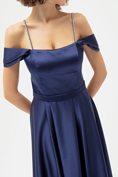 Lafaba Női sötétkék kőpántos kiszélesedő szabású, hosszú estélyi ruha