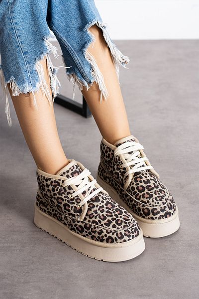SOLDOY Cizme midi din piele intoarsa leopard bej - talpa groasa, blana in interior, jumatate de siret